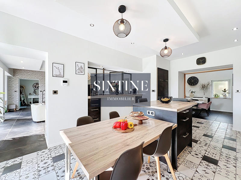 Ferme - 302 m² - 8 pièces