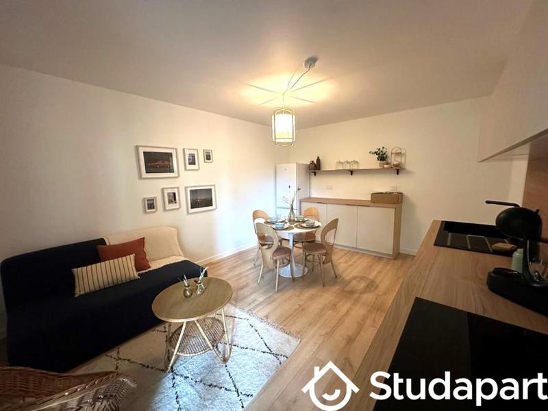 Chambre - 10 m² - 1 pièce