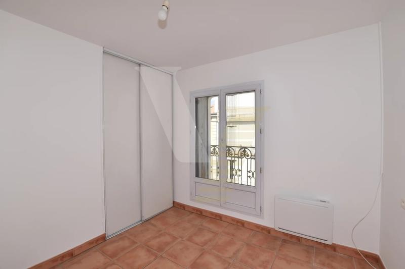 Immeuble - 183 m² - 9 pièces