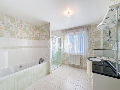 Pavillon - 125 m² - 5 pièces