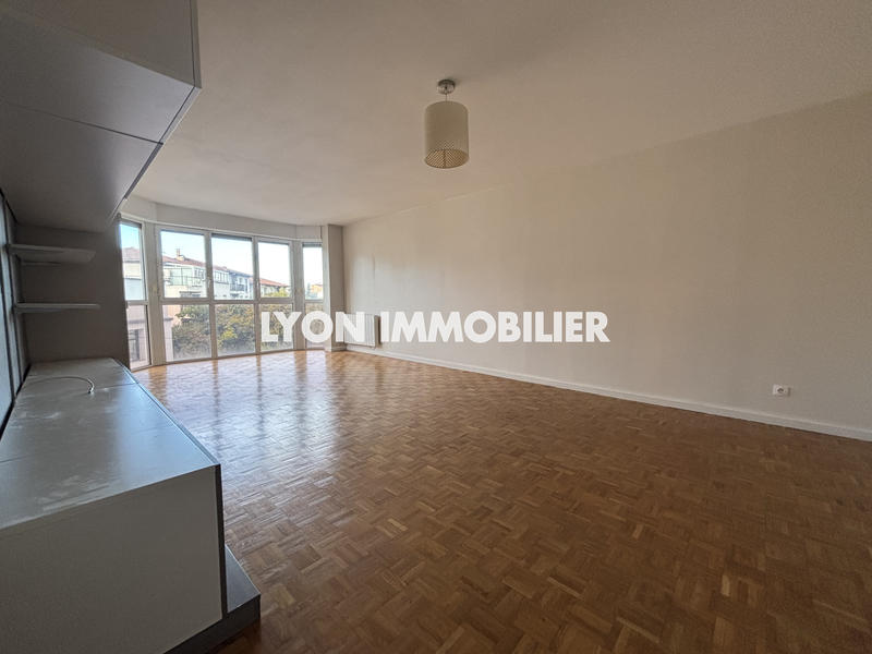 Appartement - 84 m² - 3 pièces