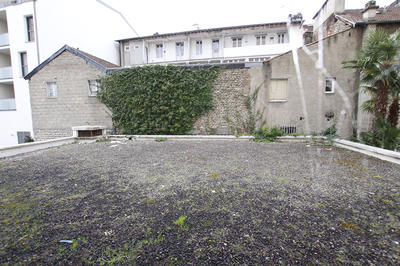 Local d'activité / Entrepôt - 333 m²