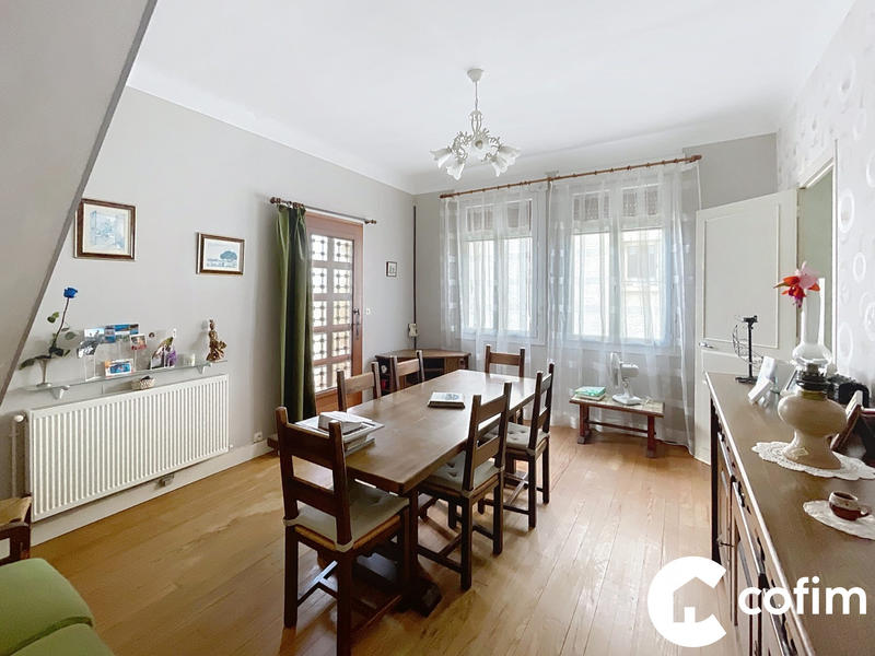 Maison - 110 m² - 6 pièces