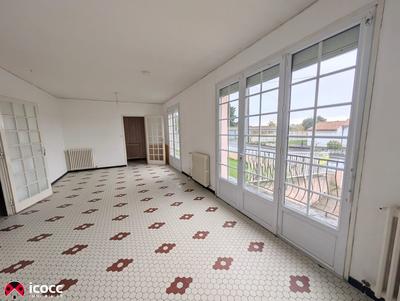 Maison - 83 m² - 5 pièces