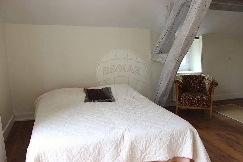 Propriété - 420 m² - 14 pièces