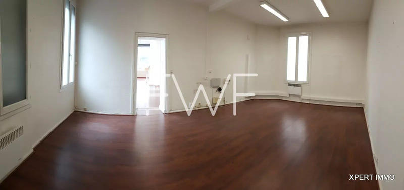 Local d'activité / Entrepôt - 170 m² - 8 pièces