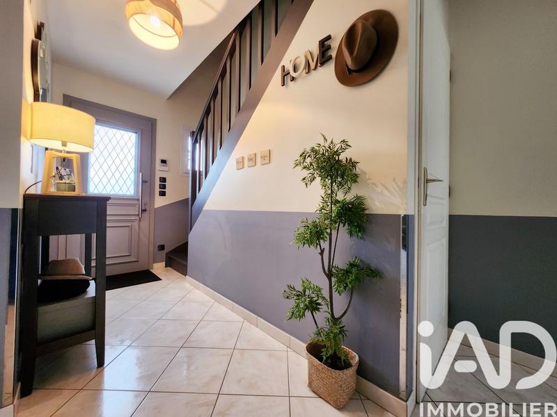 Maison - 156 m² - 8 pièces