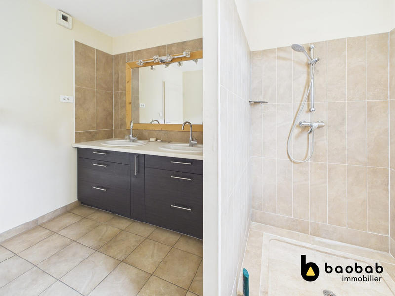 Maison - 192 m² - 5 pièces