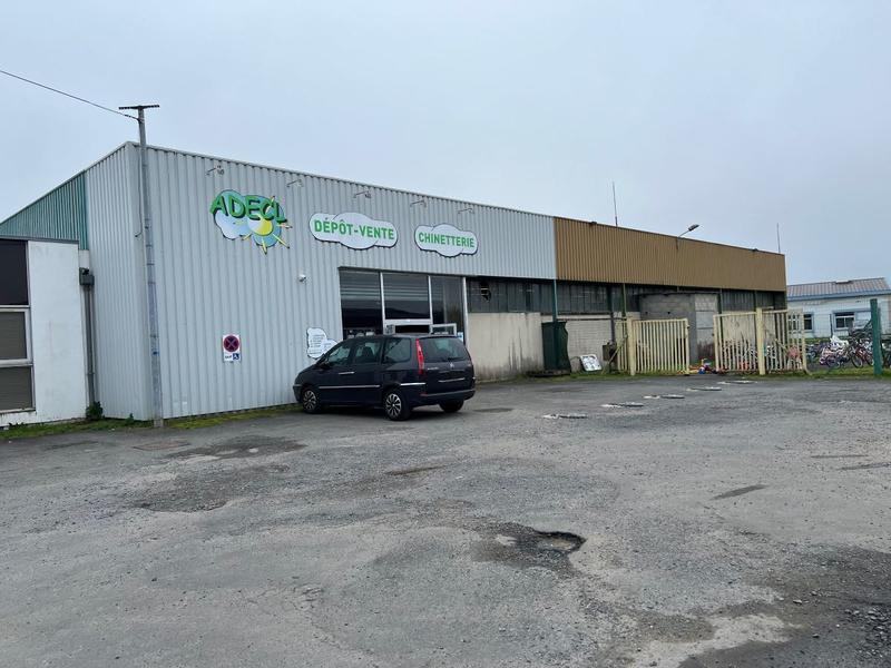 Local commercial - 1 300 m²