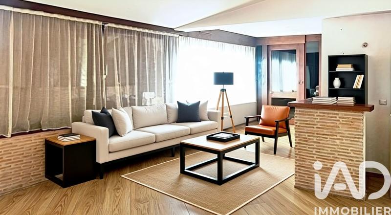 Maison - 255 m² - 11 pièces