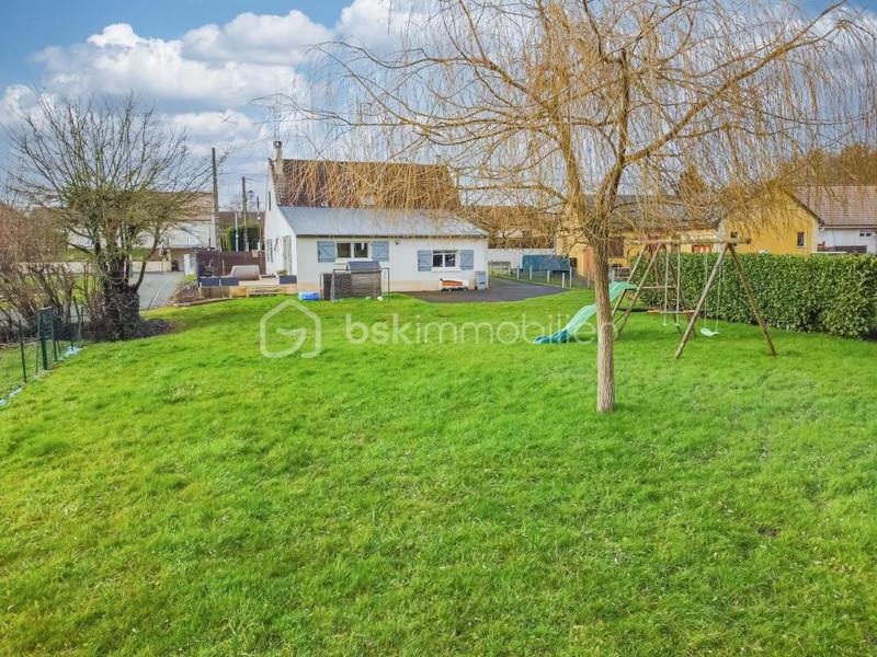 Maison traditionnelle - 139 m² - 5 pièces