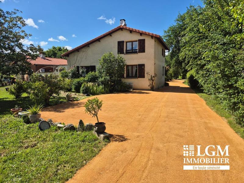 Maison - 282 m² - 10 pièces