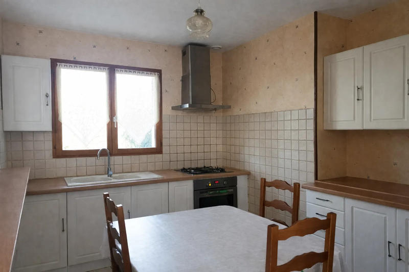 Maison - 92 m² - 4 pièces