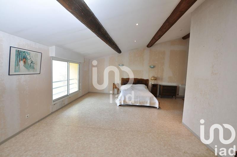 Maison de village - 311 m² - 8 pièces