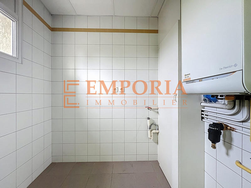 Immeuble - 300 m² - 18 pièces