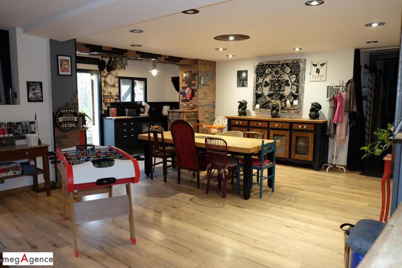 Propriété - 190 m² - 6 pièces