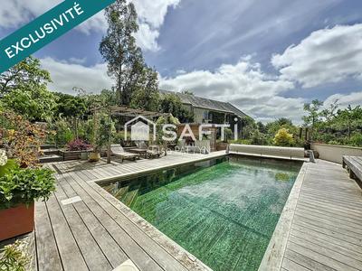 Maison de maîtres - 367 m² - 11 pièces