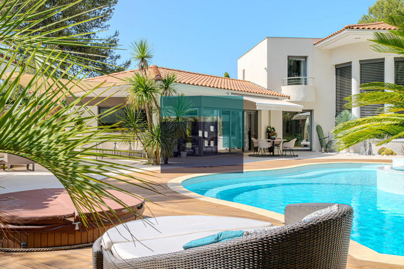 Villa - 420 m² - 7 pièces