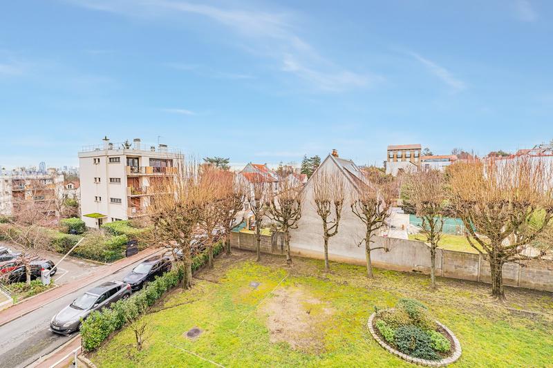 Appartement - 76 m² - 5 pièces