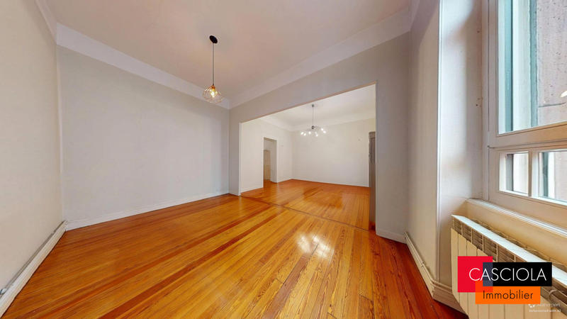 Appartement - 85 m² - 4 pièces