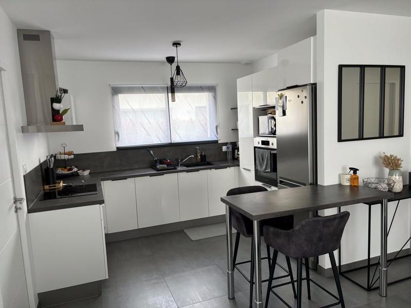 Maison - 97 m² - 4 pièces