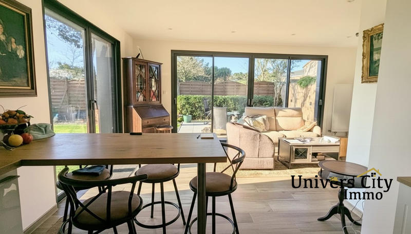 Maison - 186 m² - 7 pièces