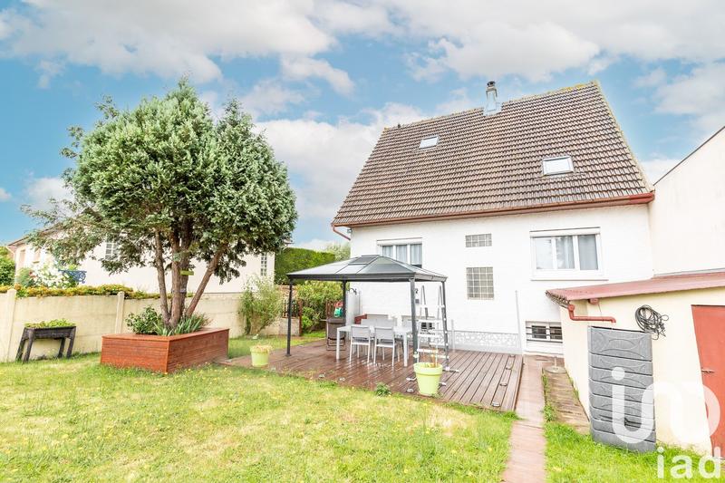 Maison - 162 m² - 10 pièces