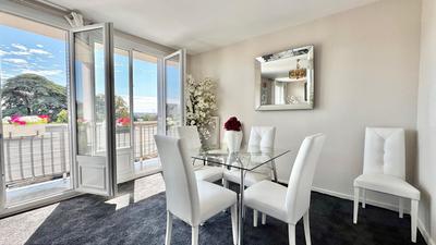 Appartement - 84 m² - 5 pièces