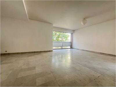 Appartement - 120 m² - 5 pièces