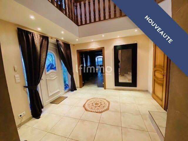 Villa - 210 m² - 6 pièces