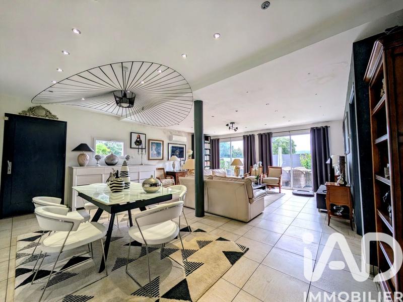 Maison de maîtres - 146 m² - 5 pièces