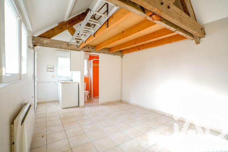 Maison - 240 m² - 10 pièces
