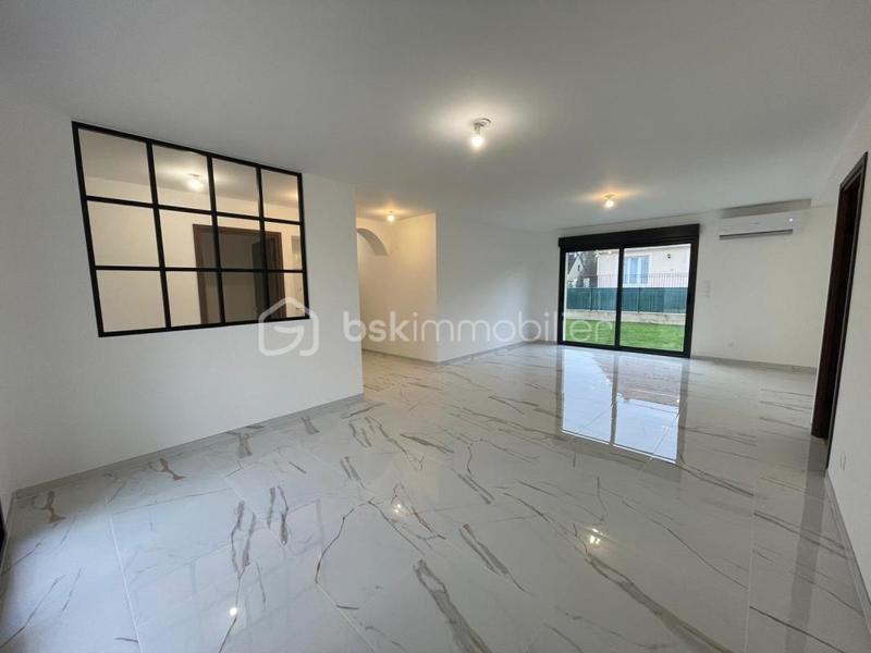 Maison - 104 m² - 5 pièces