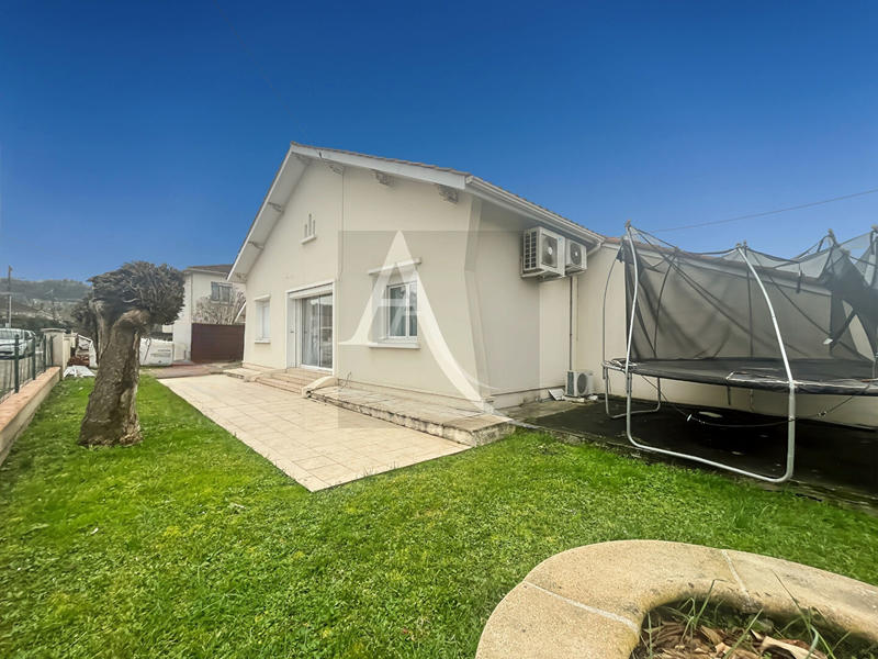 Maison - 110 m² - 6 pièces