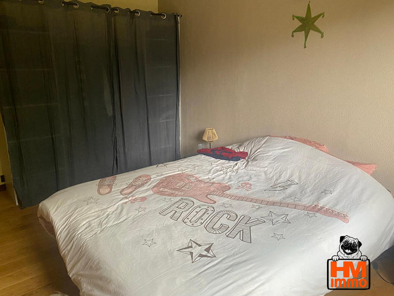 Maison - 300 m² - 15 pièces