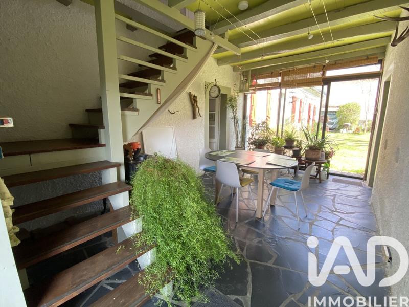 Maison - 253 m² - 10 pièces