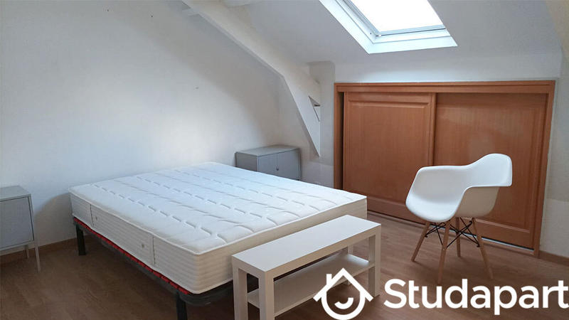 Chambre - 14 m² - 1 pièce