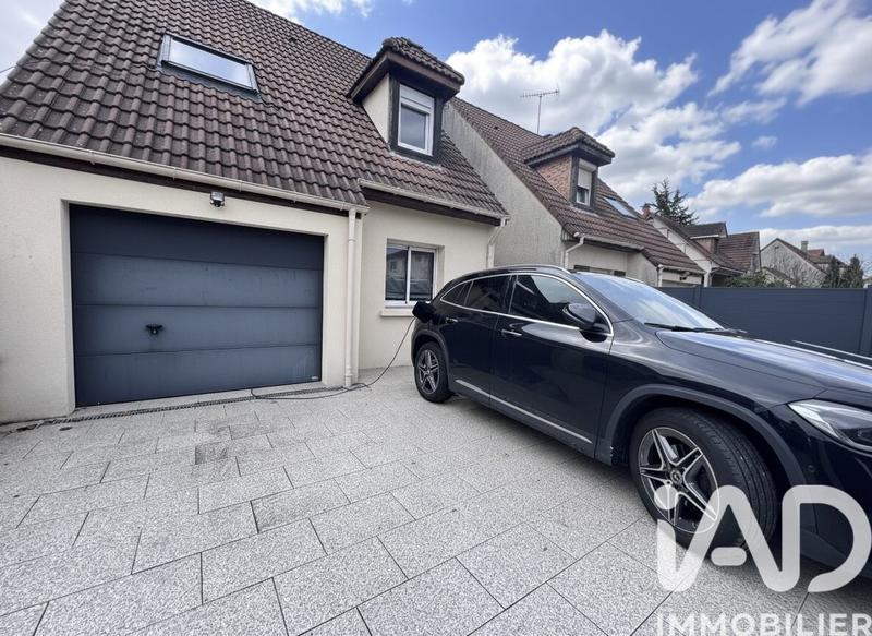 Maison - 83 m² - 5 pièces