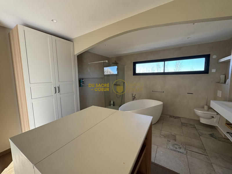 Villa - 169 m² - 5 pièces