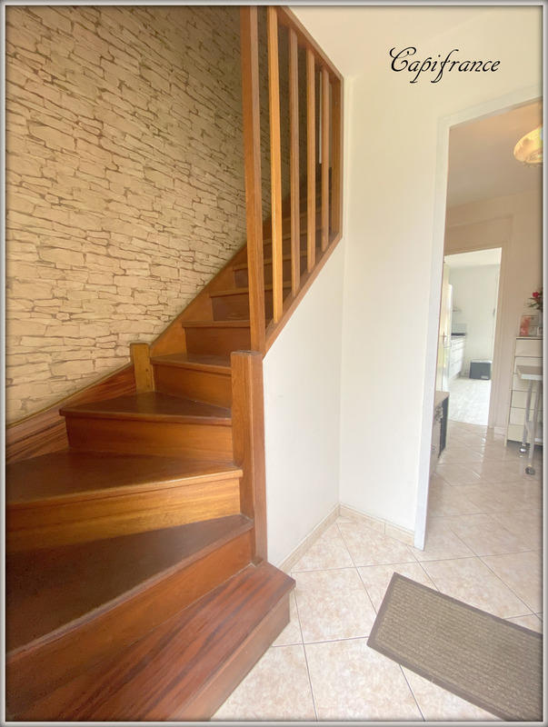 Maison - 165 m² - 8 pièces