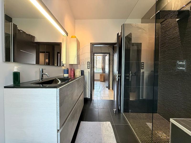 Maison de village - 112 m² - 5 pièces