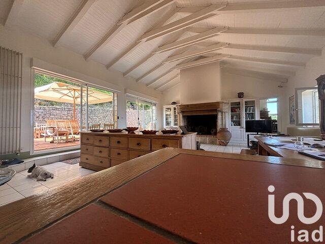 Maison - 300 m² - 10 pièces