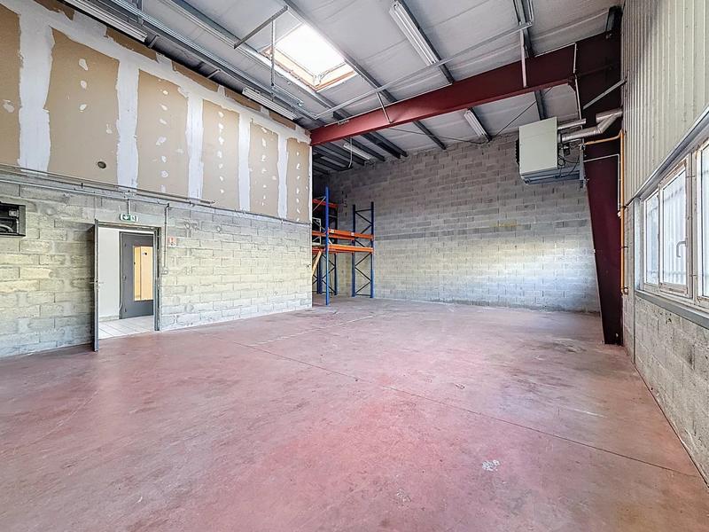 Bureau - 244 m² - 3 pièces