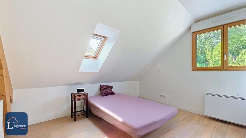 Maison - 231 m² - 6 pièces