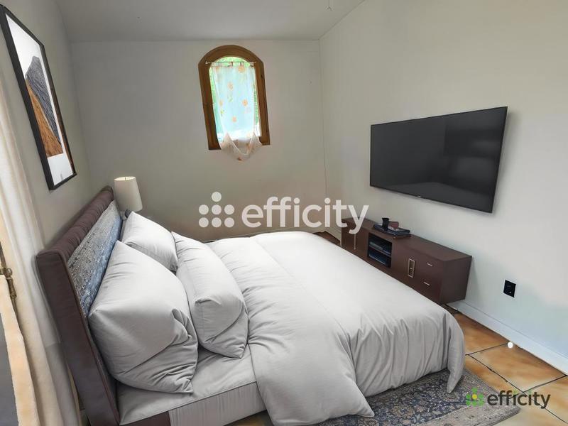 Maison - 288 m² - 10 pièces