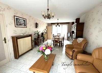 Maison - 81 m² - 4 pièces