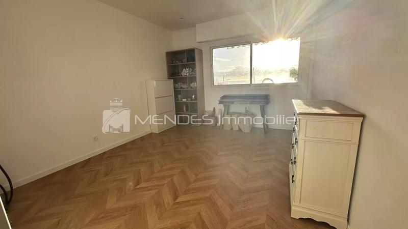 Appartement - 84 m² - 3 pièces