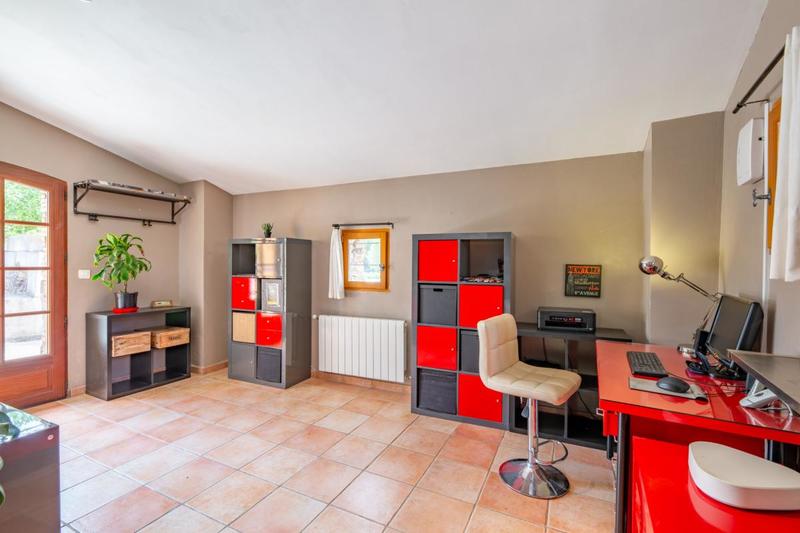 Propriété - 138 m² - 4 pièces