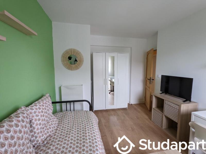 Chambre - 10 m² - 1 pièce