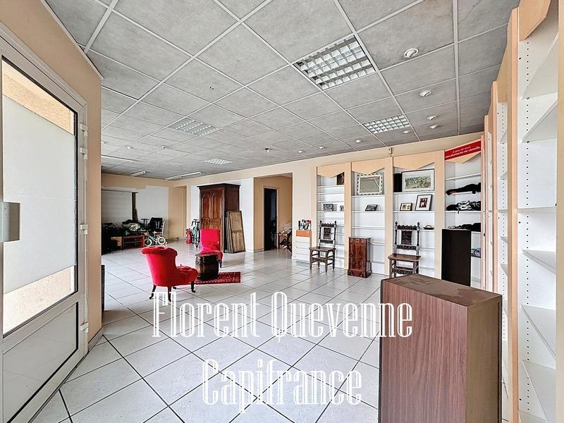 Maison - 298 m² - 7 pièces